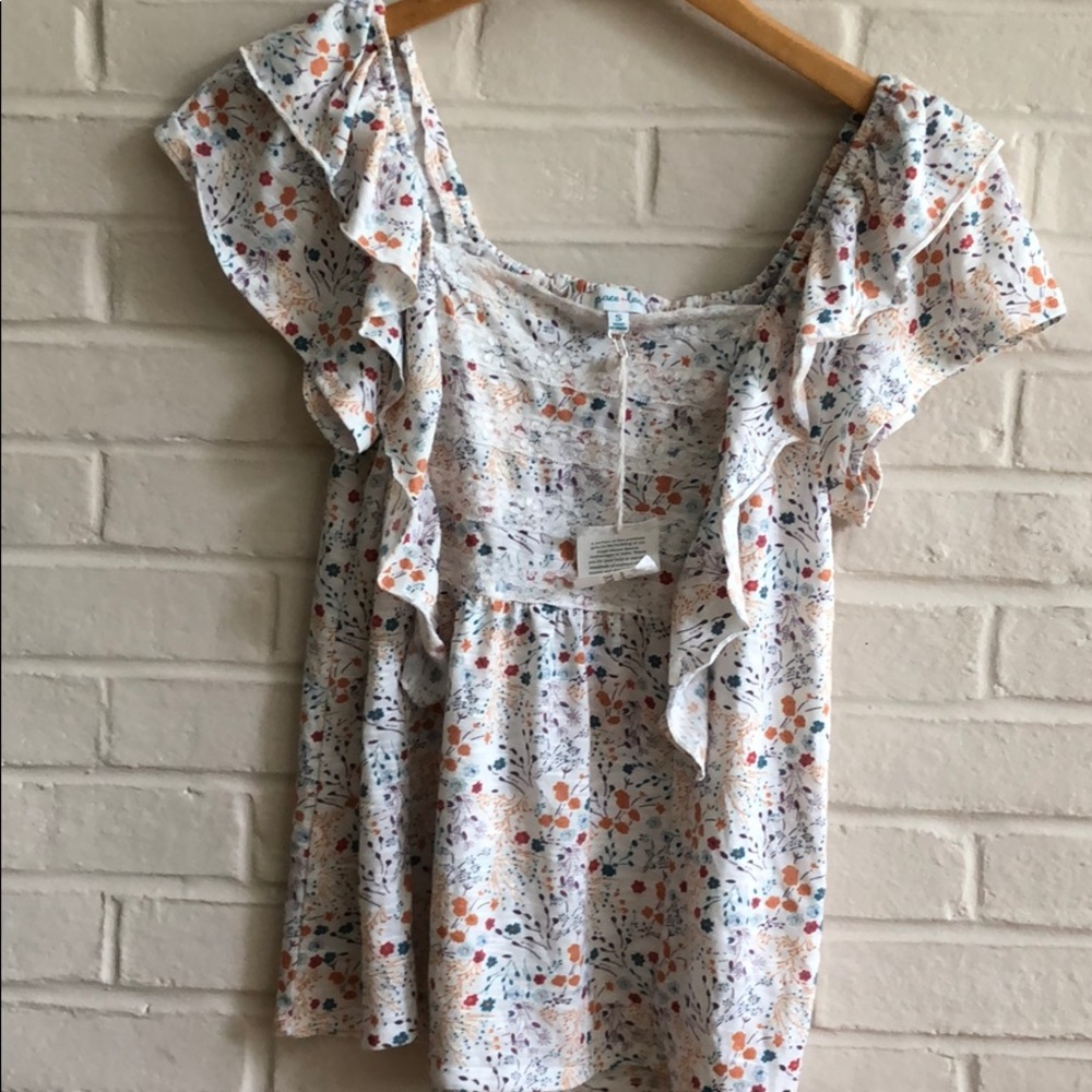 Grace & Lace top